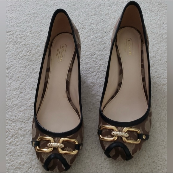 Coach Shelby Signature Jacquard Peep Toe Wedge Heels With Leather Trim sz7.5 - Picture 4 of 6